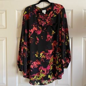PLUS SIZE! Ava & Viv Blouse!